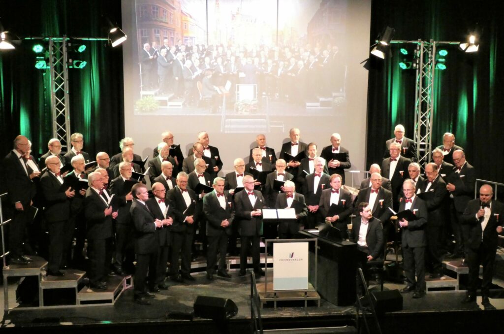 P1070399-2 Vriendenkoor Echt: 2022 een succes, 2023 Ontdek Je Stem